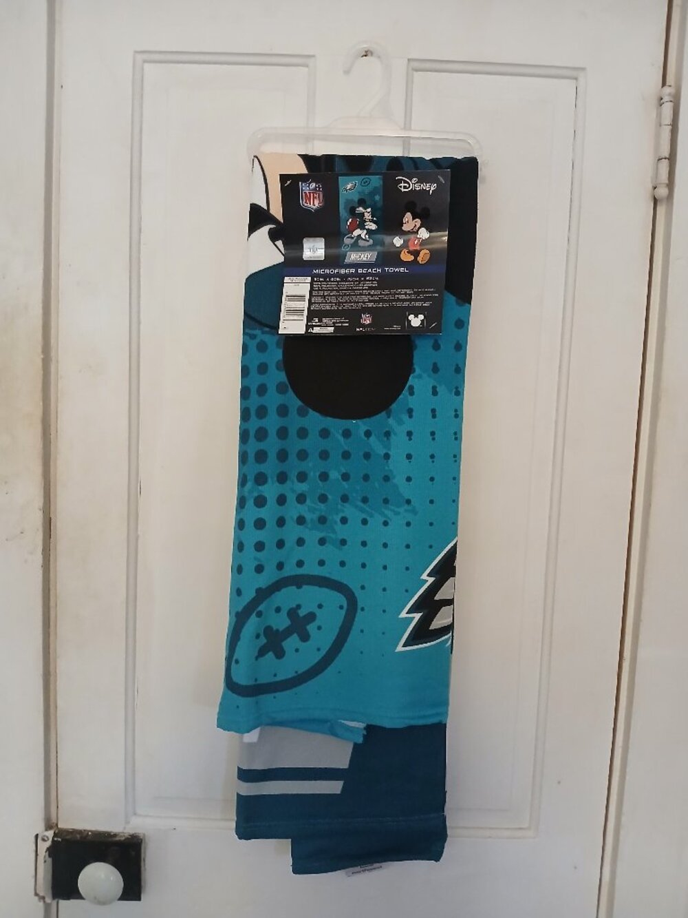 Disney Mickey Philadelphia Eagles Microfiber Beach Towel